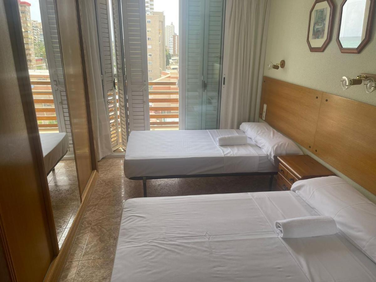 Febus Alicante Exterior foto
